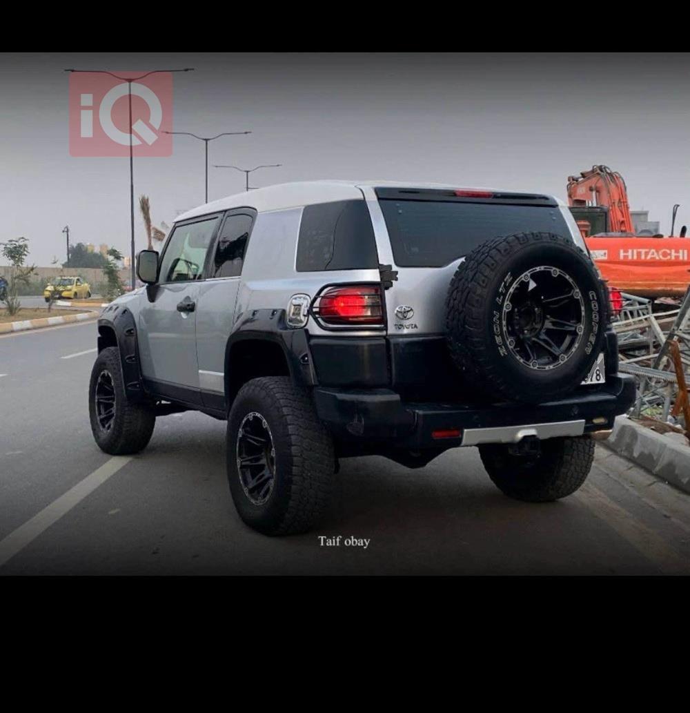 تويوتا إف جي كروزر